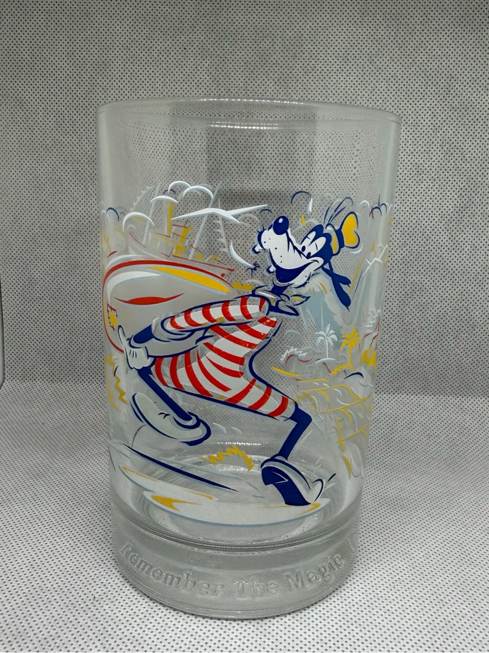Walt Disney World Remember The Magic Tumbler Drinking Glass 25 Years Goofy